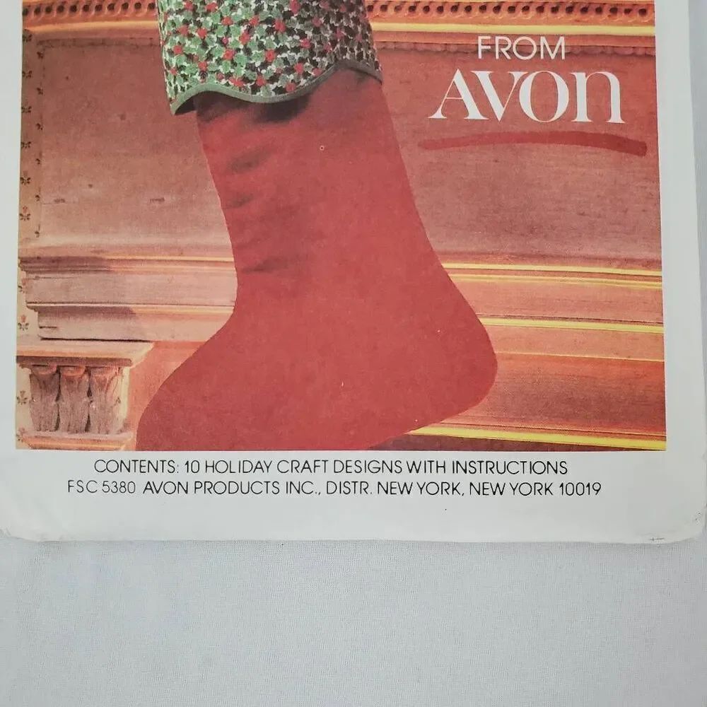 AVON McCalls Tapestry Pattern Collection - Picture 3 of 3